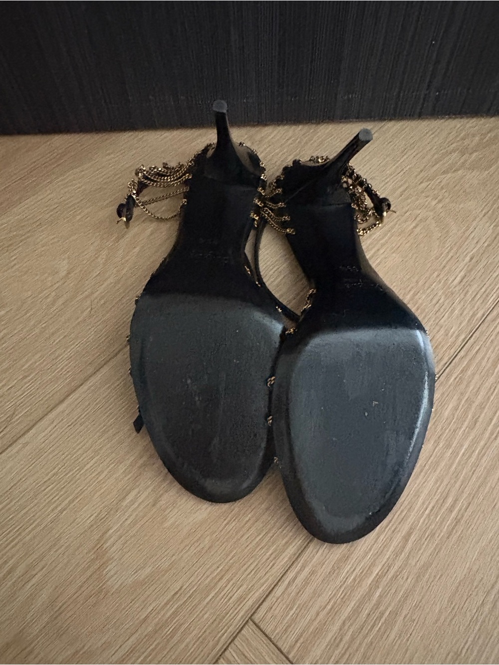 Yves Saint Laurent Babylone Black leather Heels with metal Chain Accents - Picture 4 of 5